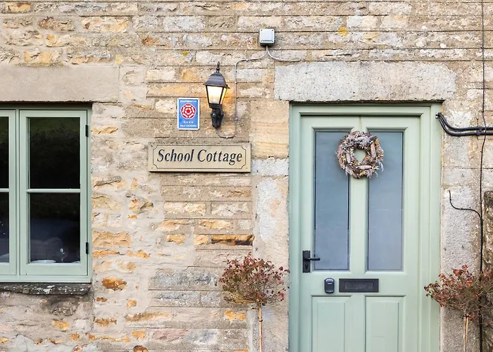 Дом отдыха School *